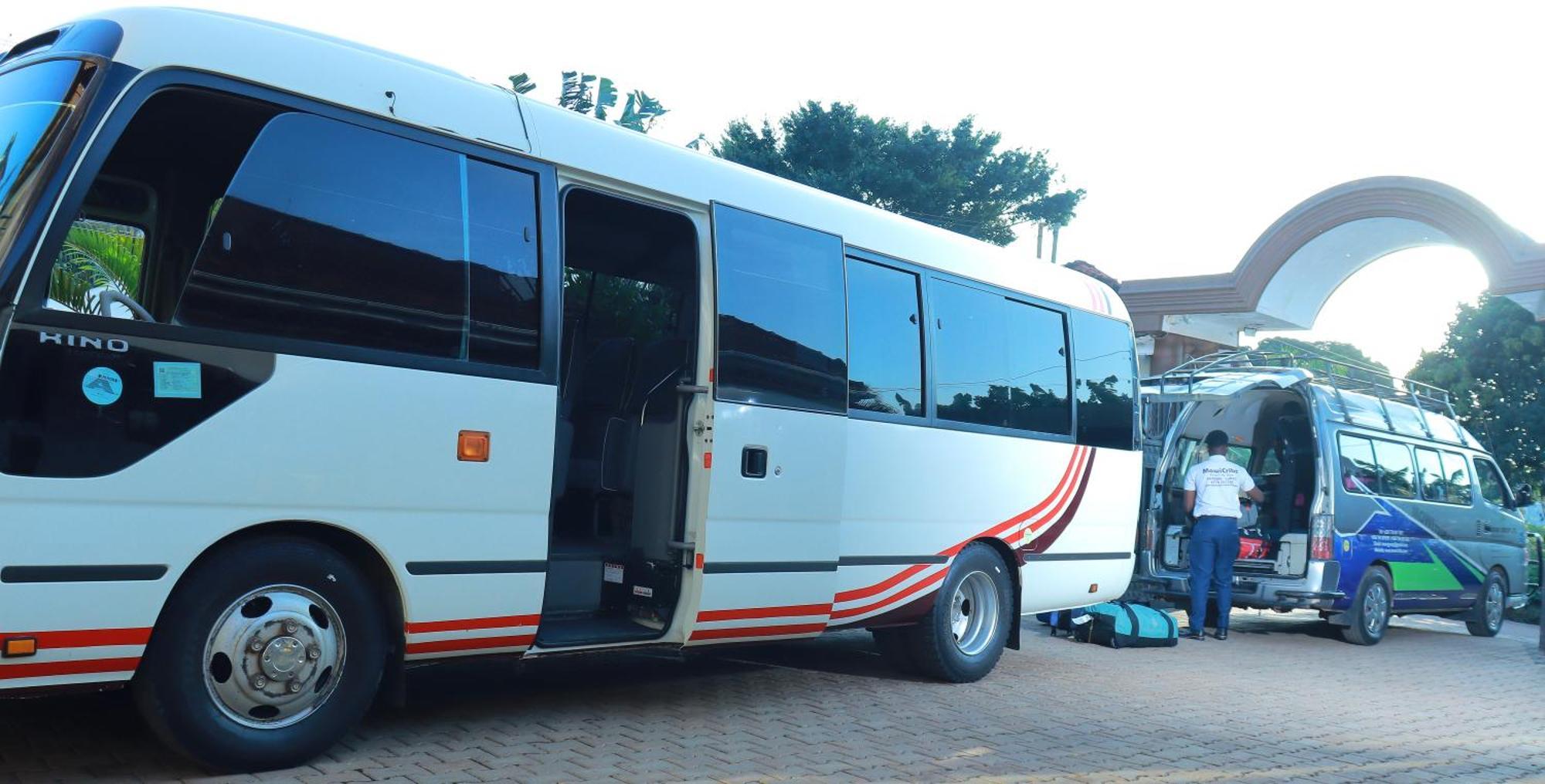 Mowicribs Hotel And Spa Entebbe Bagian luar foto