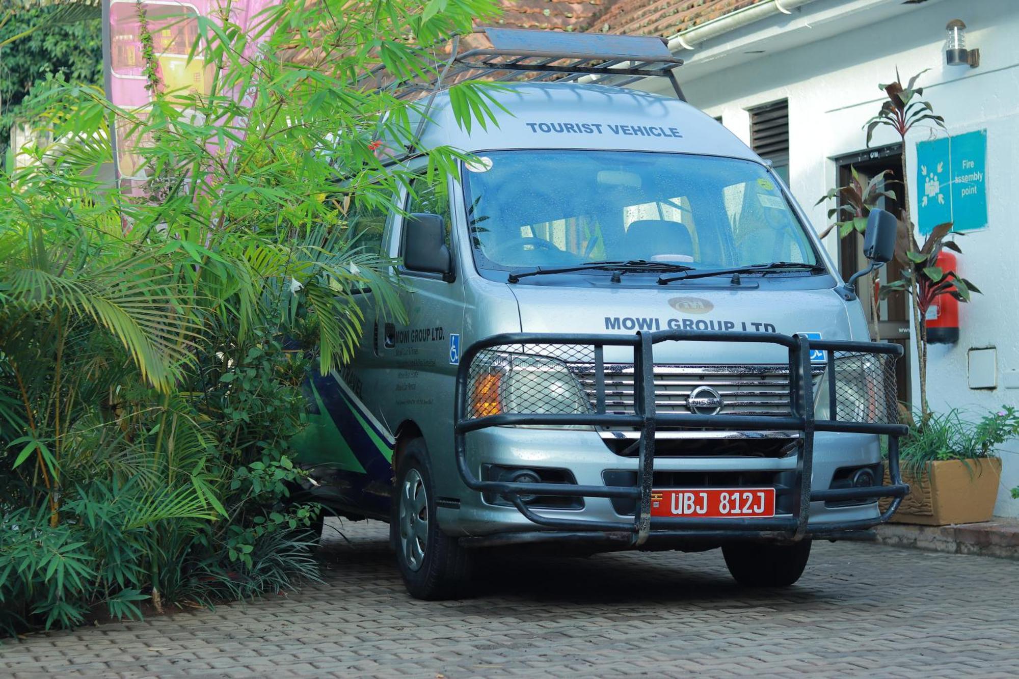 Mowicribs Hotel And Spa Entebbe Bagian luar foto