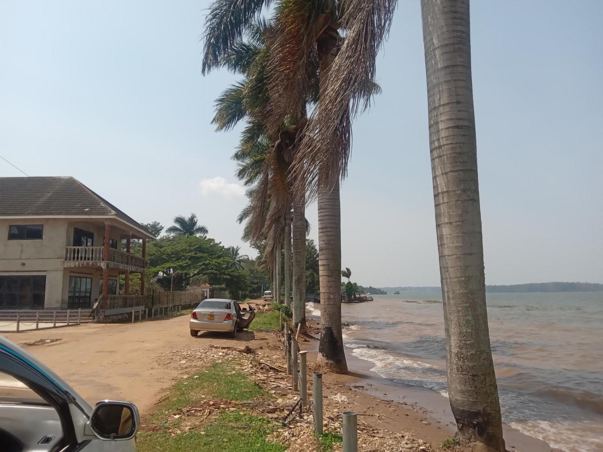 Mowicribs Hotel And Spa Entebbe Ruang foto