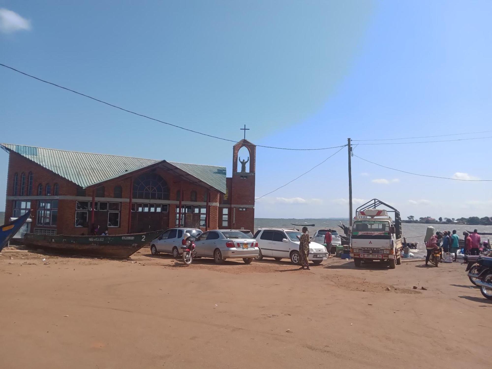 Mowicribs Hotel And Spa Entebbe Ruang foto